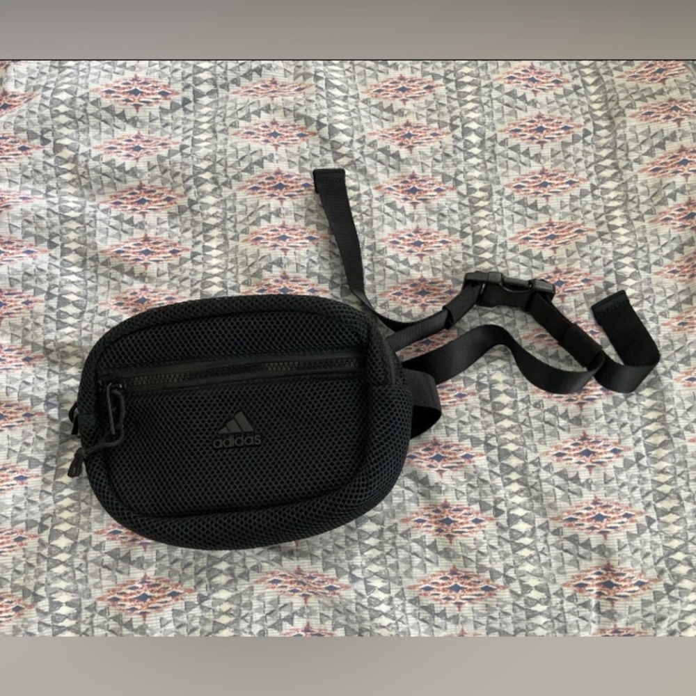 Adidas Fanny Pack/Crossbody Bag